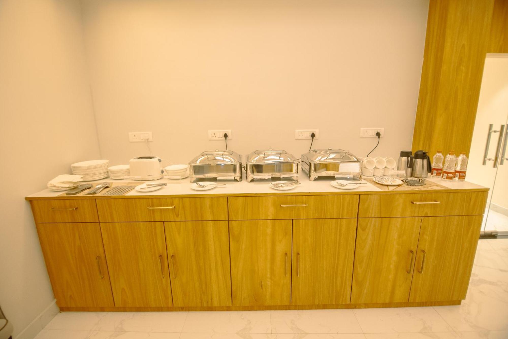 Hotel Dc Star โกลกาตา ภายนอก รูปภาพ