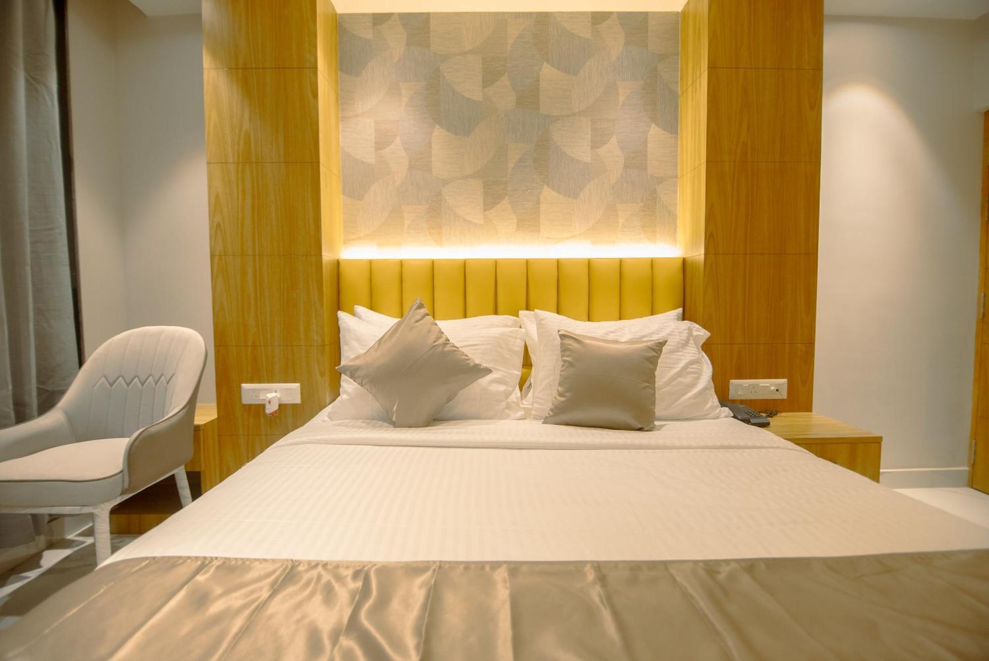 Hotel Dc Star โกลกาตา ภายนอก รูปภาพ