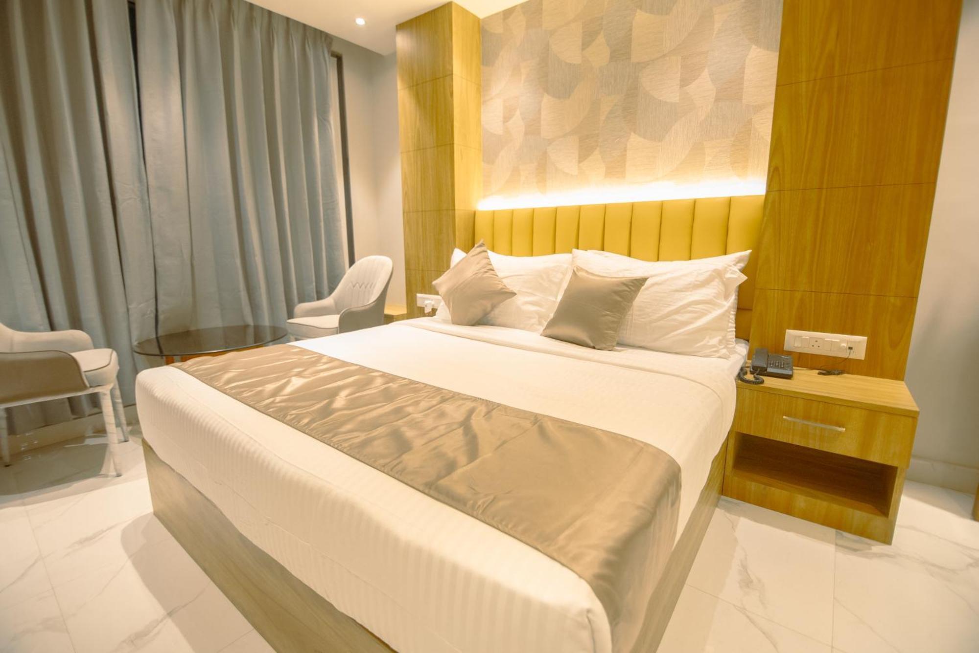 Hotel Dc Star โกลกาตา ภายนอก รูปภาพ