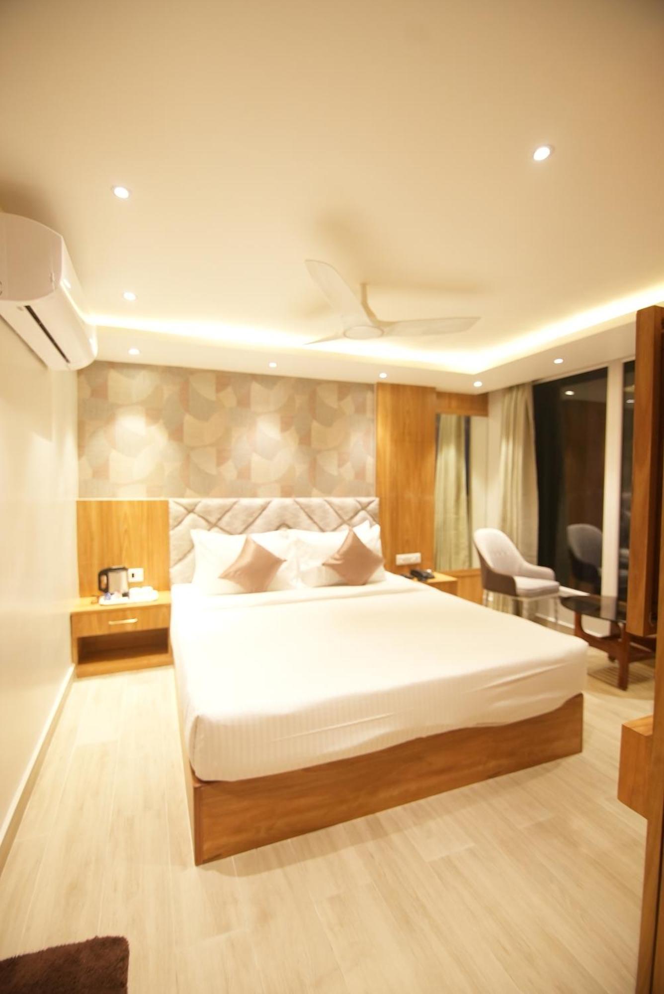 Hotel Dc Star โกลกาตา ภายนอก รูปภาพ