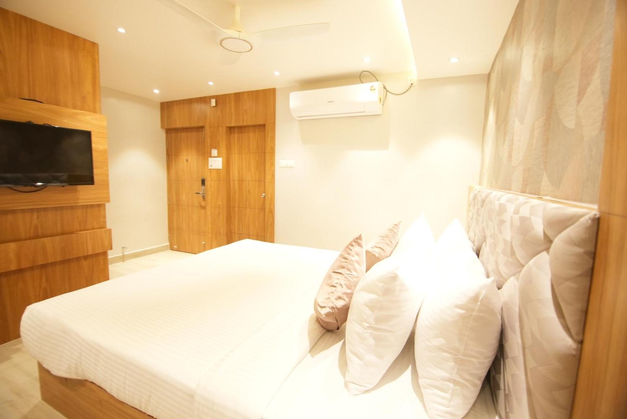 Hotel Dc Star โกลกาตา ภายนอก รูปภาพ