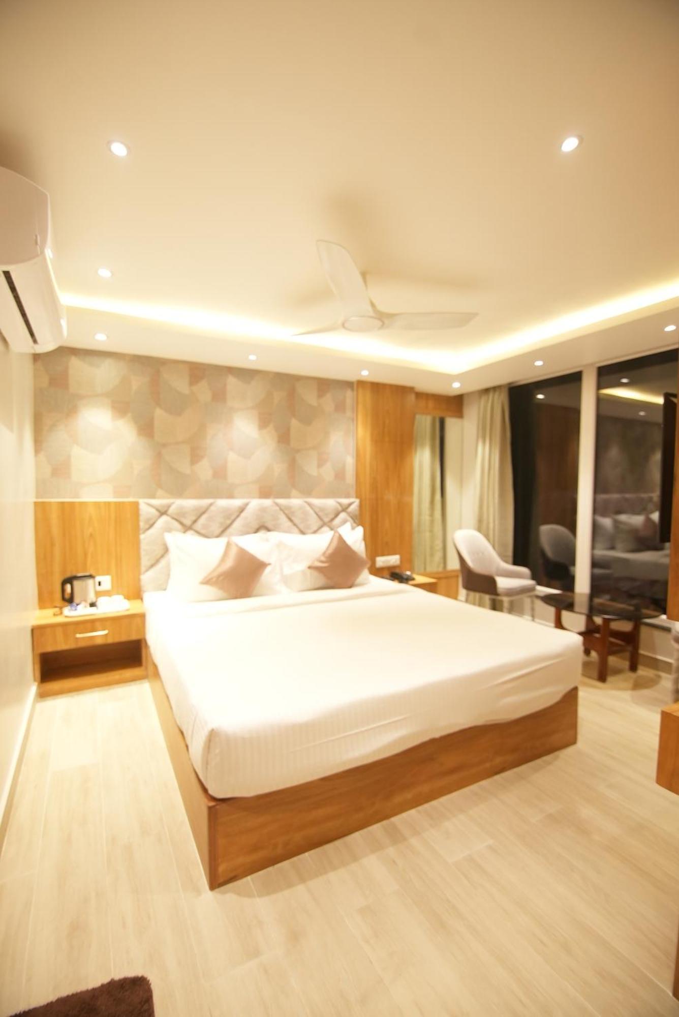 Hotel Dc Star โกลกาตา ภายนอก รูปภาพ