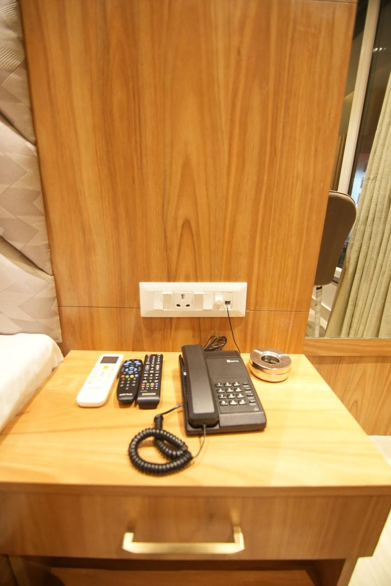 Hotel Dc Star โกลกาตา ภายนอก รูปภาพ
