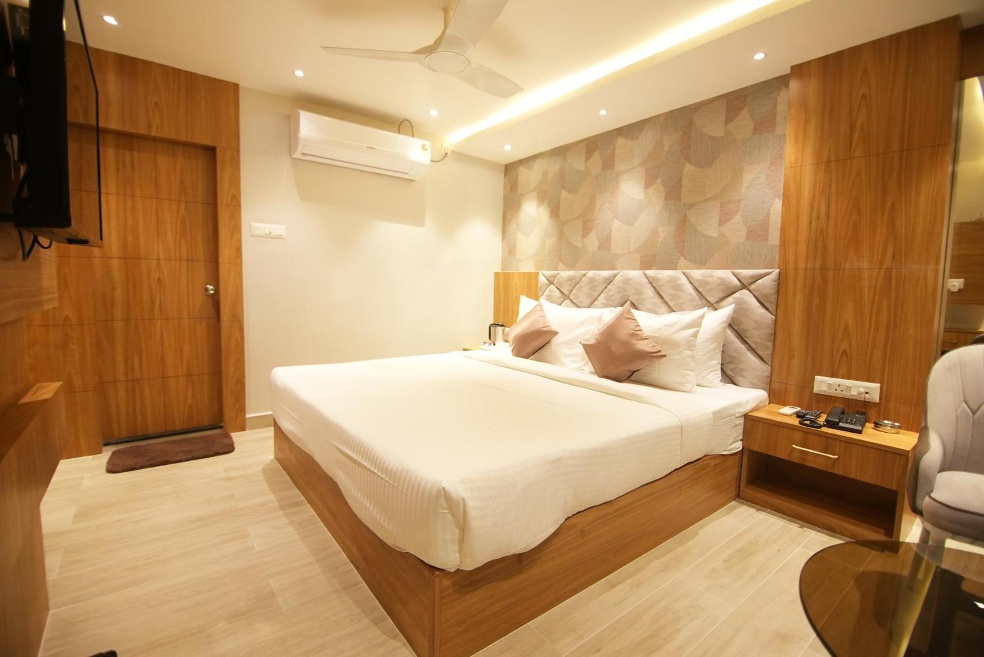 Hotel Dc Star โกลกาตา ภายนอก รูปภาพ