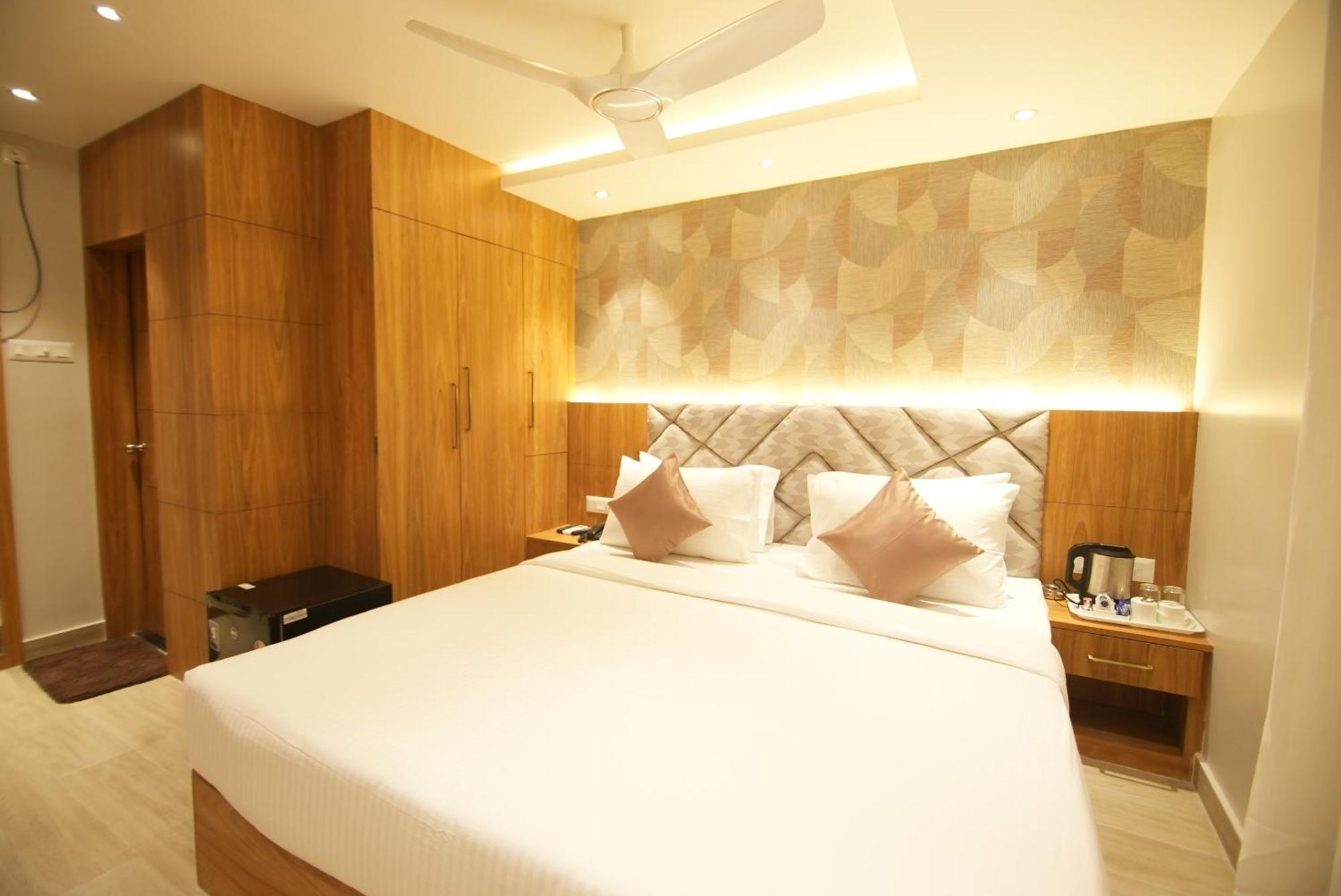 Hotel Dc Star โกลกาตา ภายนอก รูปภาพ